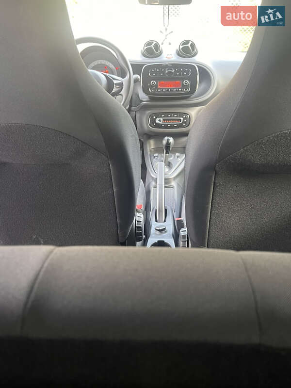 Хэтчбек Smart EQ Forfour 2021 в Самборе