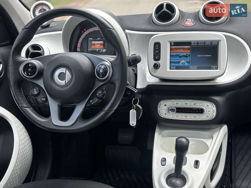 Хэтчбек Smart EQ Forfour 2020 в Киеве