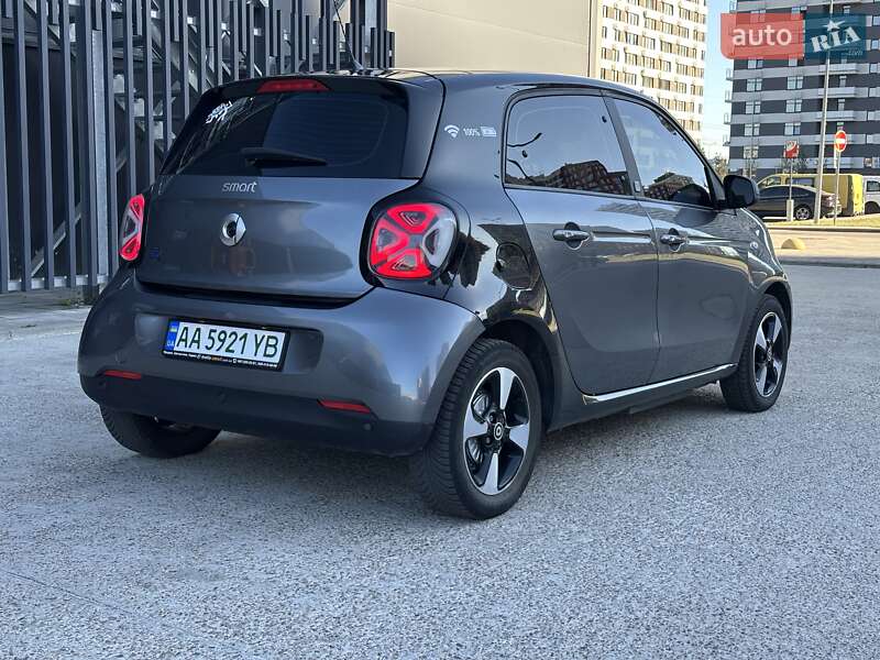 Хэтчбек Smart EQ Forfour 2020 в Киеве