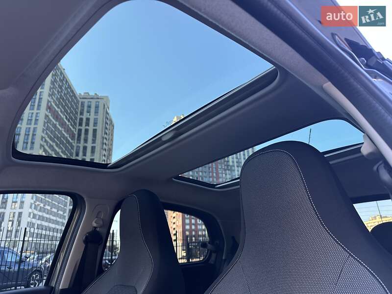Хэтчбек Smart EQ Forfour 2020 в Киеве