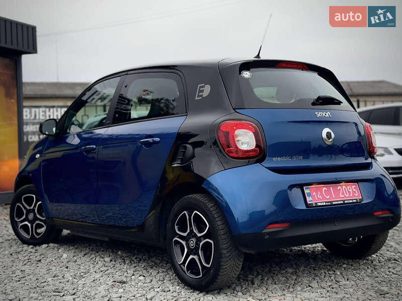 Хэтчбек Smart EQ Forfour 2017 в Стрые