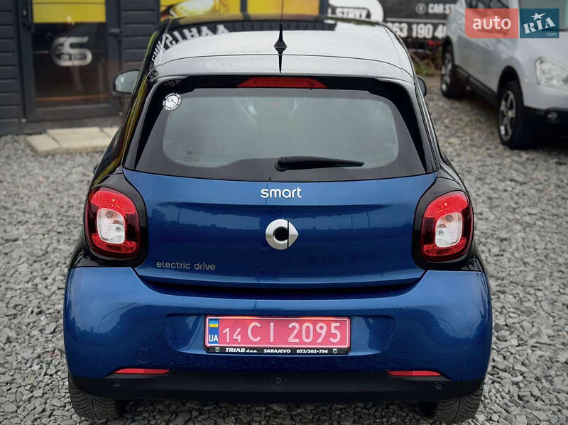 Хэтчбек Smart EQ Forfour 2017 в Стрые
