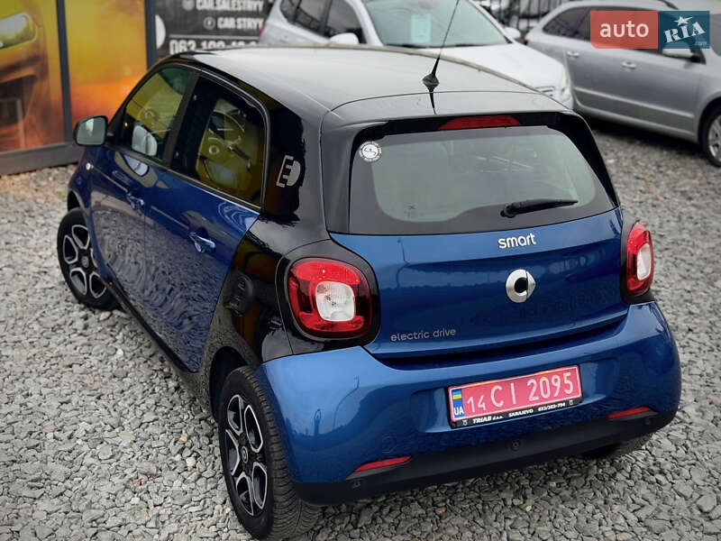 Хэтчбек Smart EQ Forfour 2017 в Стрые