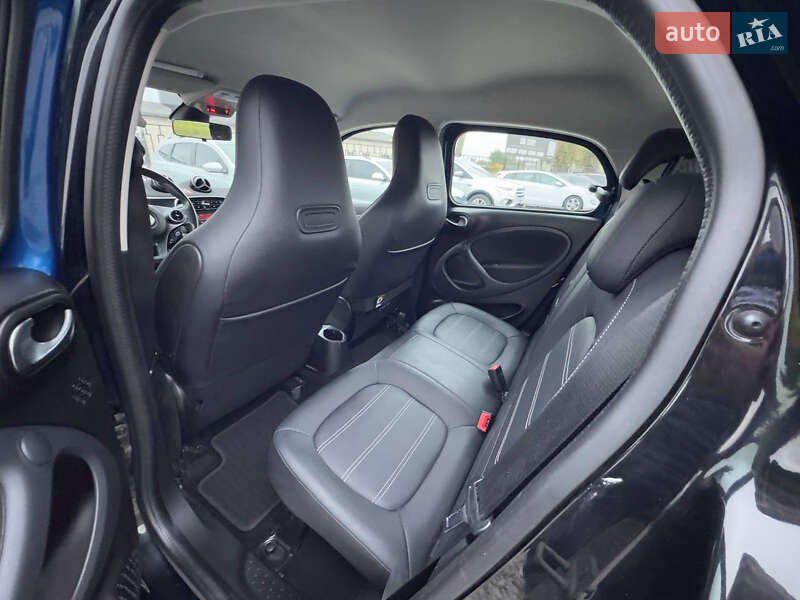 Хэтчбек Smart EQ Forfour 2017 в Стрые