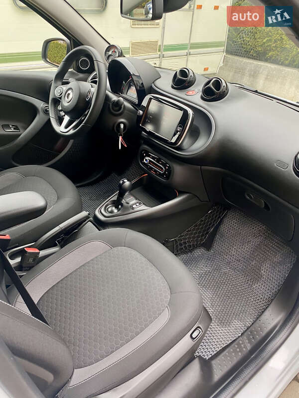 Хэтчбек Smart EQ Forfour 2021 в Перемышлянах