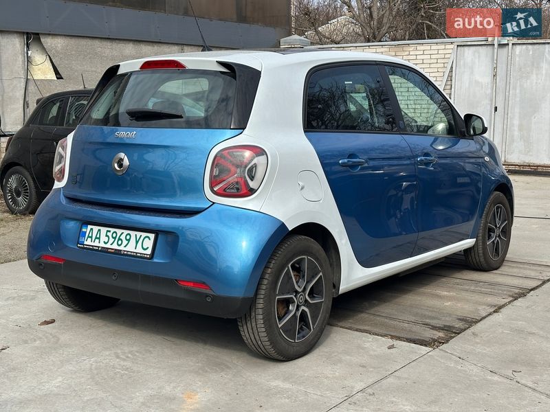 Хэтчбек Smart EQ Forfour 2021 в Киеве фото 7 Хэтчбек Smart EQ Forfour 2021 в Киеве
