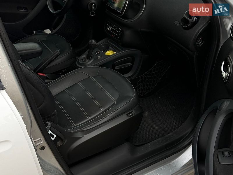 Хэтчбек Smart EQ Forfour 2017 в Черновцах фото 17 Хэтчбек Smart EQ Forfour 2017 в Черновцах