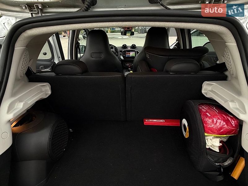 Хэтчбек Smart EQ Forfour 2017 в Черновцах фото 19 Хэтчбек Smart EQ Forfour 2017 в Черновцах