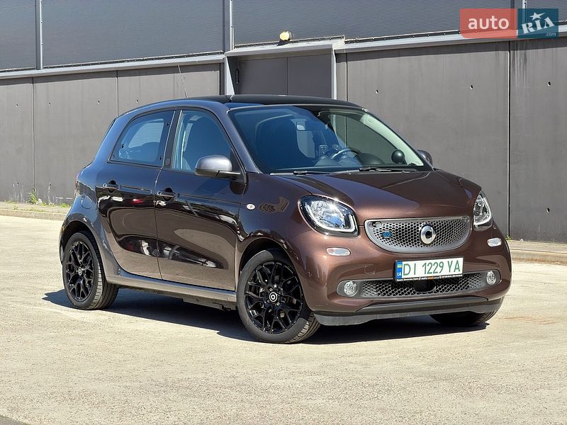 Хэтчбек Smart EQ Forfour 2019 в Киеве
