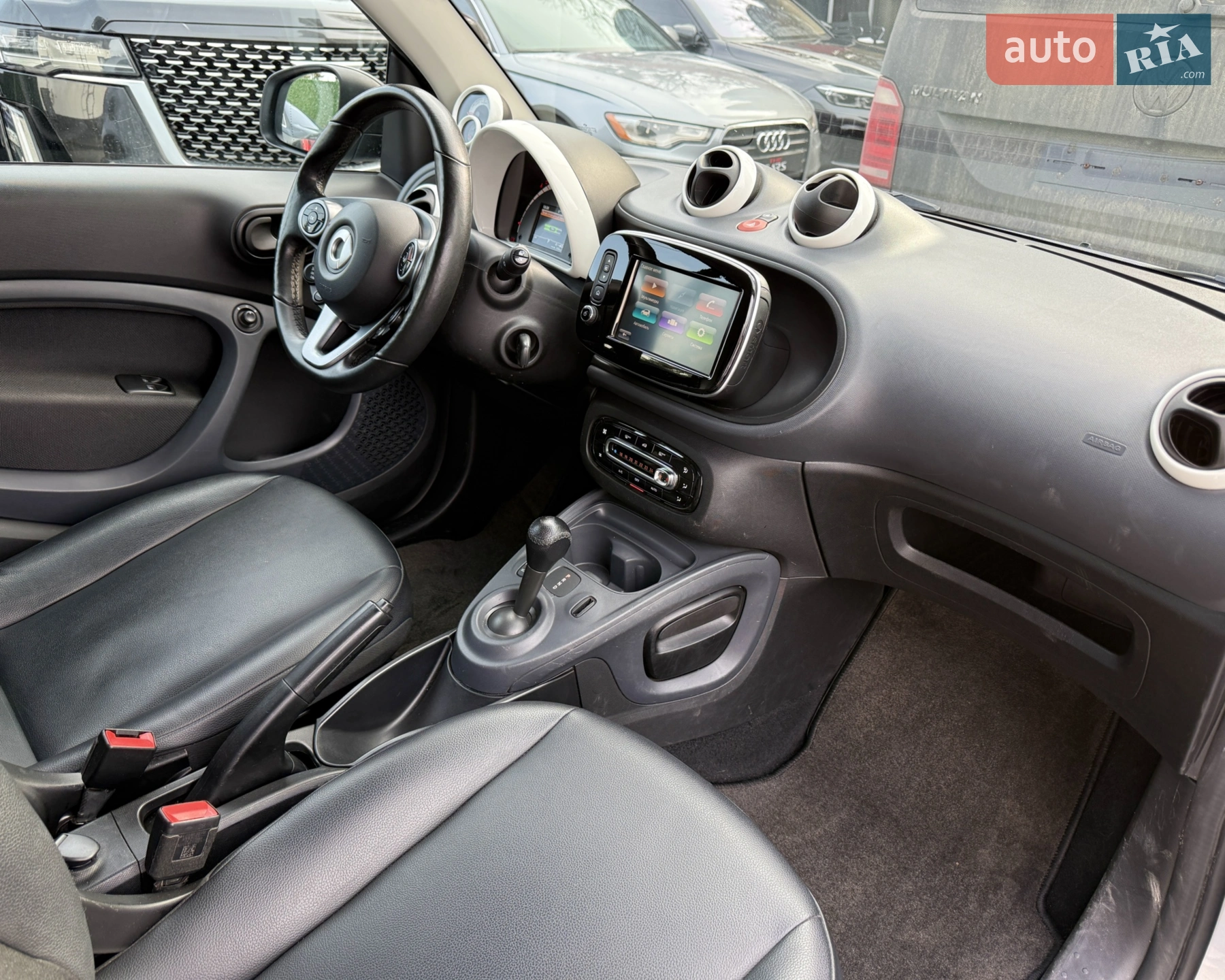 2018 Smart Fortwo - мініатюра 17