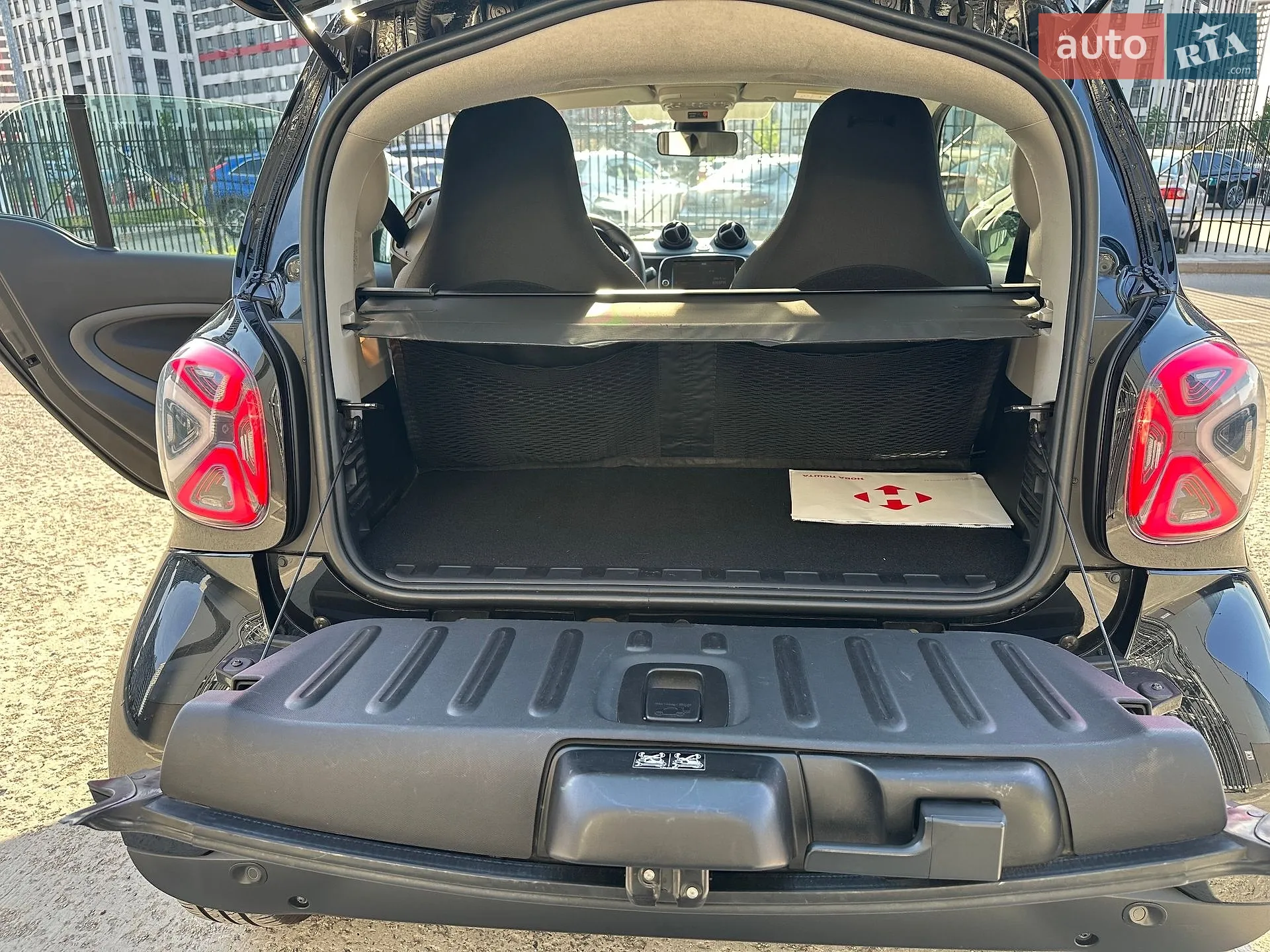 2021 Smart Fortwo - мініатюра 13