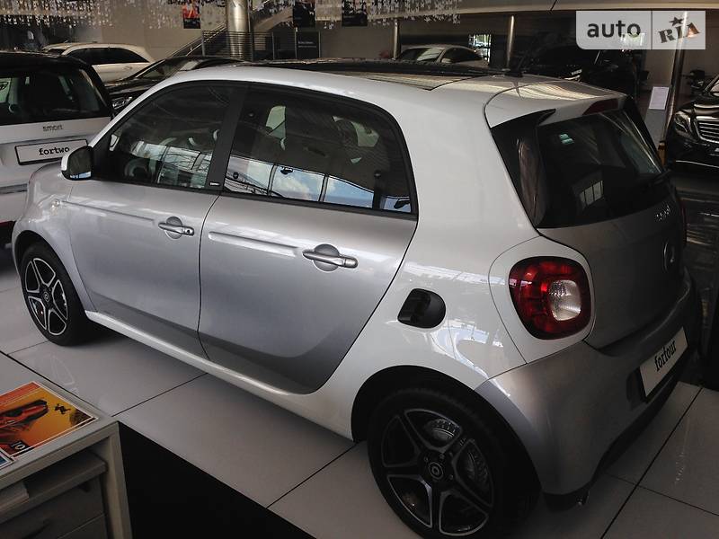 Smart forfour 2016 года