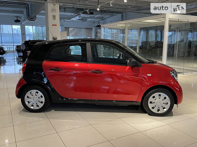 Хэтчбек Smart Forfour 2018 в Киеве