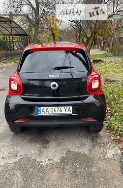 Хэтчбек Smart Forfour 2017 в 