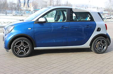 Хэтчбек Smart Forfour 2016 в Киеве