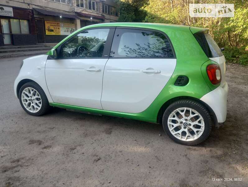 Хэтчбек Smart Forfour 2017 в Львове