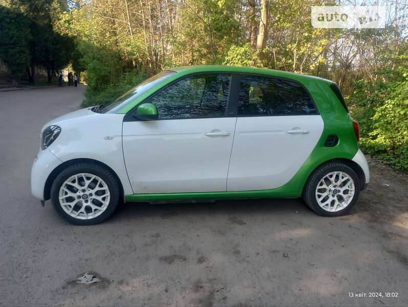 Хэтчбек Smart Forfour 2017 в Львове