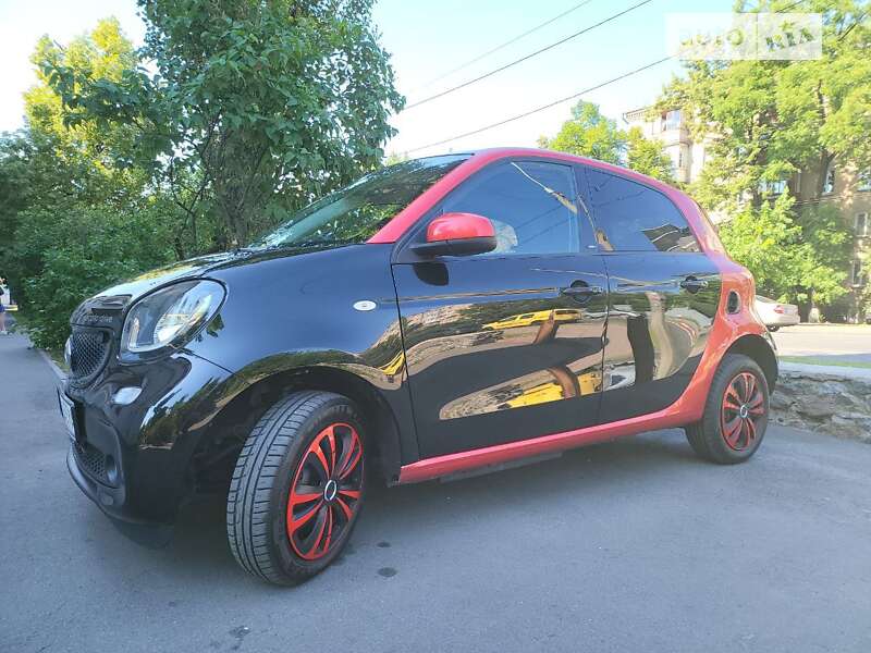 Хэтчбек Smart Forfour 2017 в Киеве