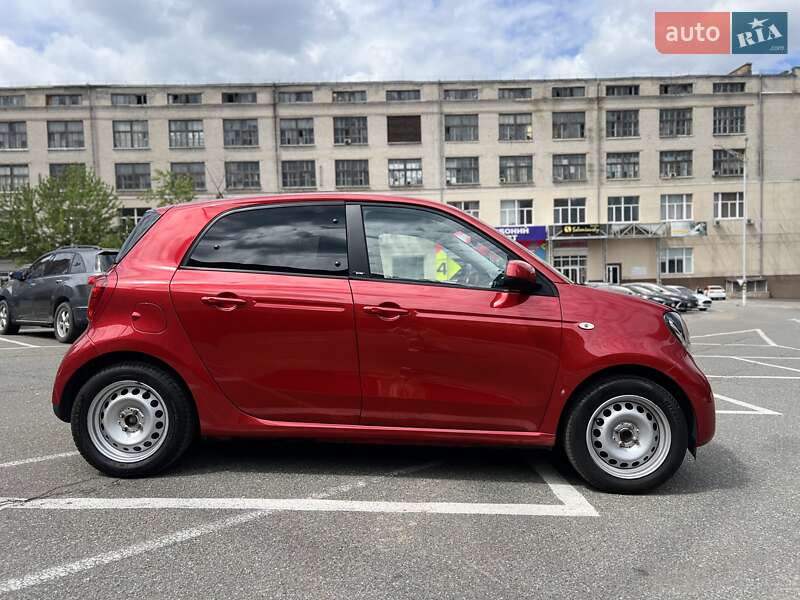 Хэтчбек Smart Forfour 2017 в Киеве