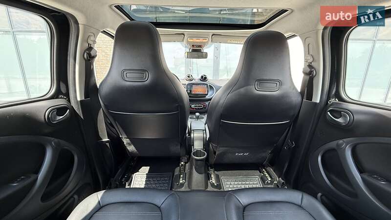 Хэтчбек Smart Forfour 2017 в Тернополе фото 25 Хэтчбек Smart Forfour 2017 в Тернополе