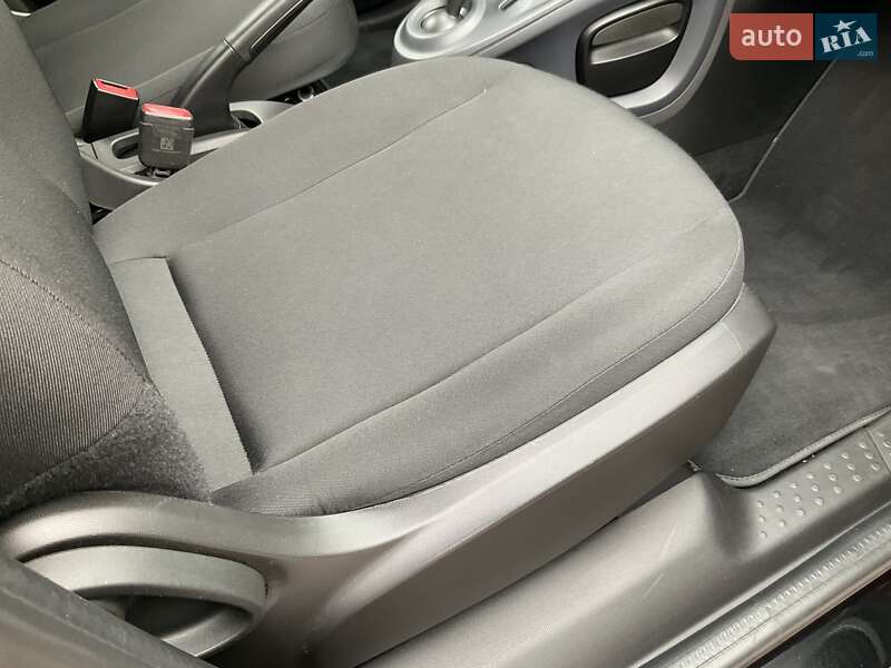 Хэтчбек Smart Forfour 2018 в Киеве фото 28 Хэтчбек Smart Forfour 2018 в Киеве