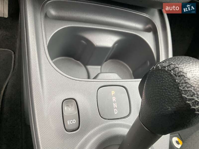 Хэтчбек Smart Forfour 2018 в Киеве фото 30 Хэтчбек Smart Forfour 2018 в Киеве