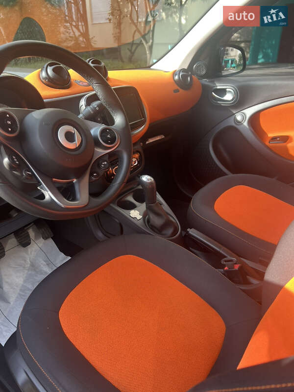 Хэтчбек Smart Forfour 2015 в Киеве