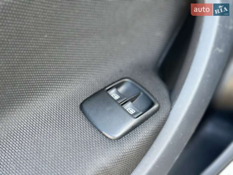 Хэтчбек Smart Forfour 2017 в Стрые фото 44 Хэтчбек Smart Forfour 2017 в Стрые