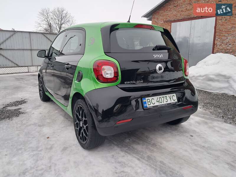 Хэтчбек Smart Forfour 2017 в Радехове