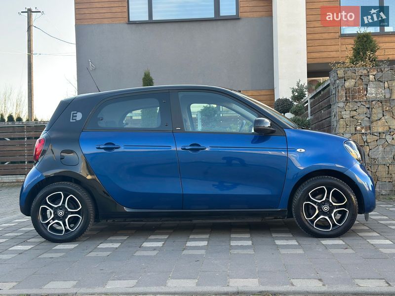 Хетчбек Smart Forfour 2017 в Стрию