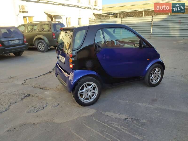 Хэтчбек Smart Fortwo 2001 в Киеве