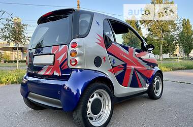 Хэтчбек Smart Fortwo 2001 в 