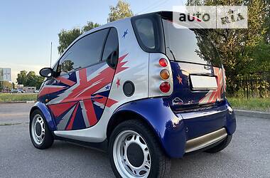 Хэтчбек Smart Fortwo 2001 в 