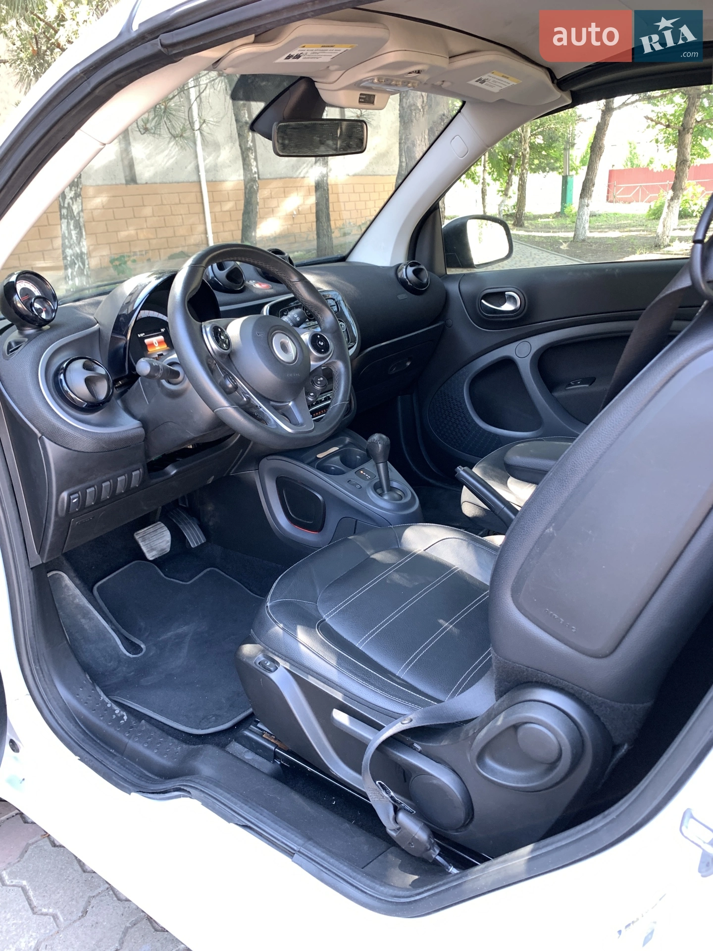 2017 Smart Fortwo - мініатюра 8