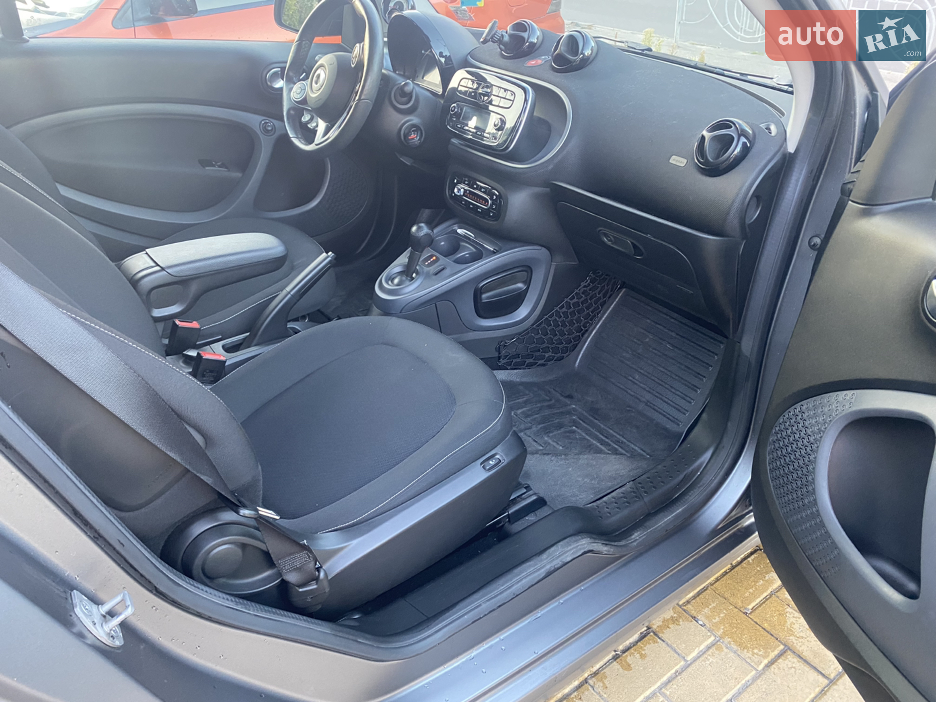 2017 Smart Fortwo - мініатюра 9