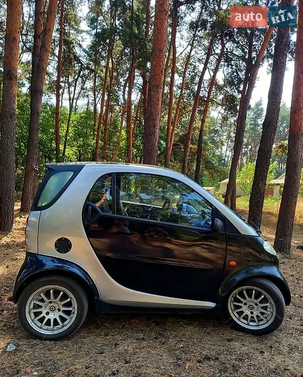 Купе Smart Fortwo 2000 в 