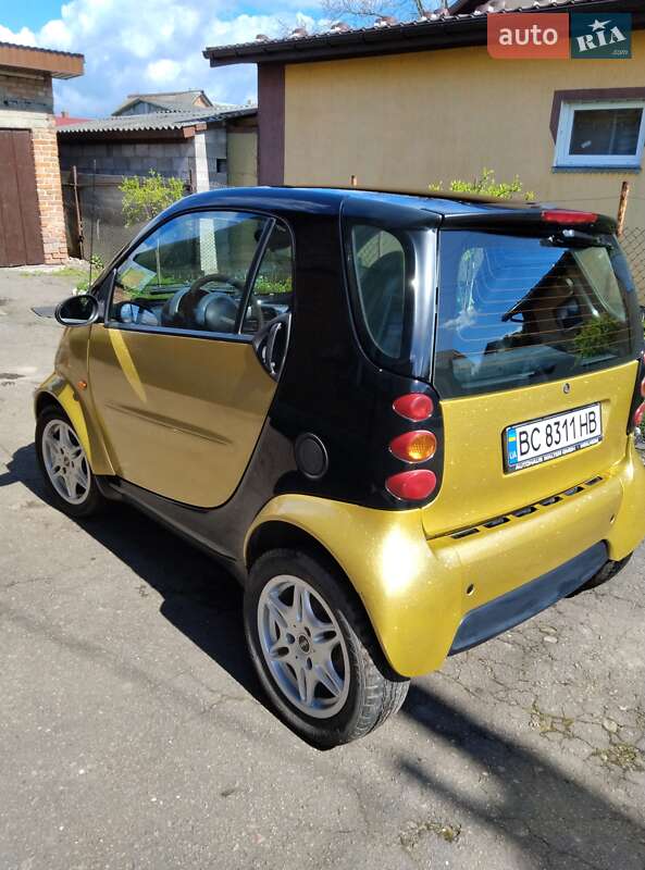 Купе Smart Fortwo 2003 в Сокале