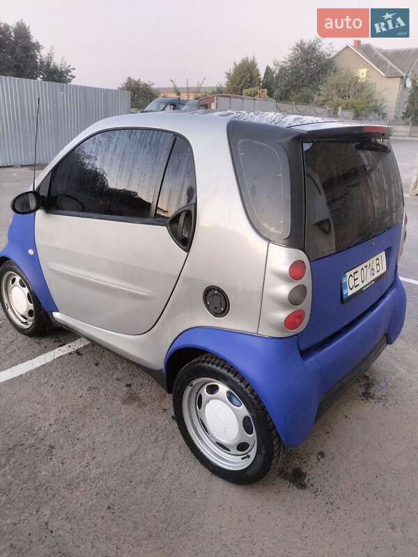 Купе Smart Fortwo 2001 в Остроге
