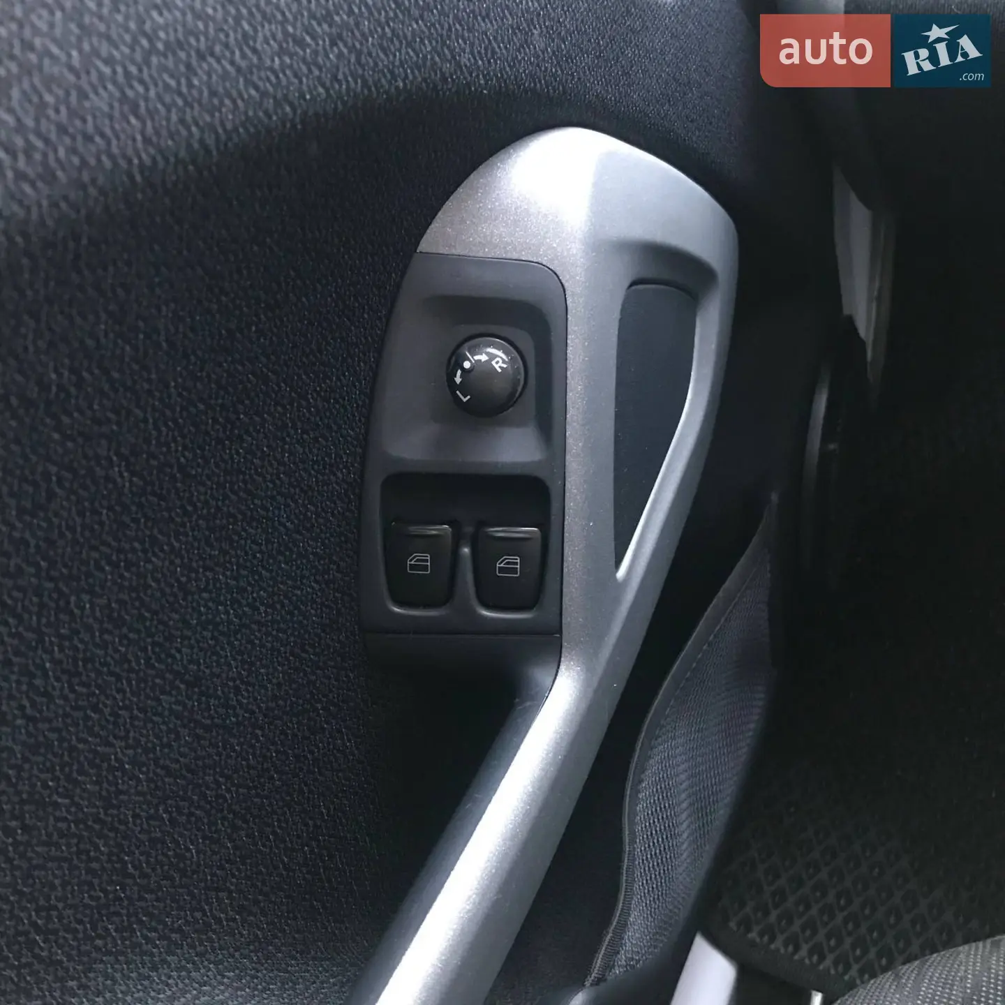 2013 Smart Fortwo - мініатюра 27