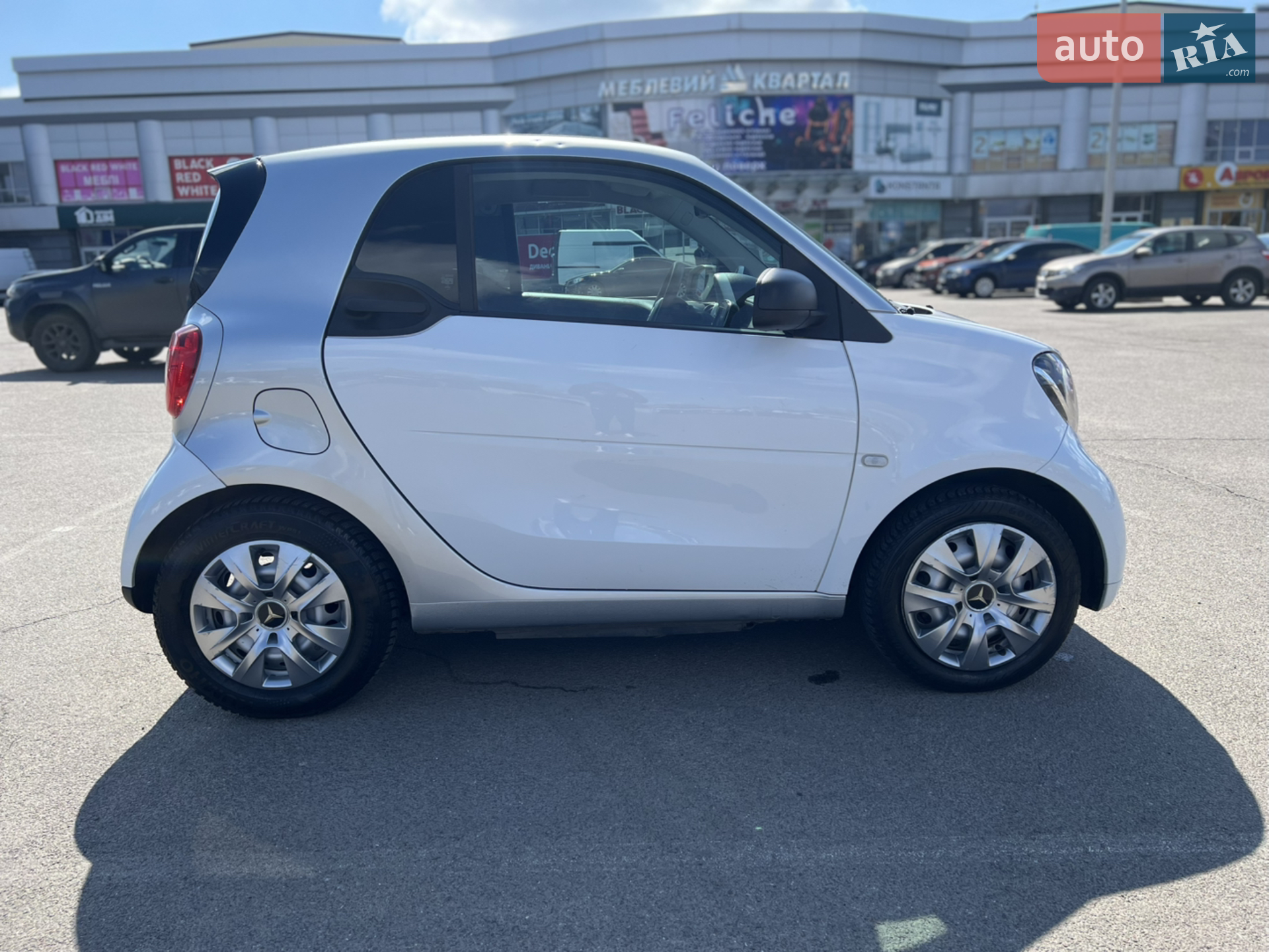 2018 Smart Fortwo - мініатюра 8