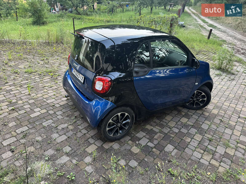 Купе Smart Fortwo 2015 в Киеве
