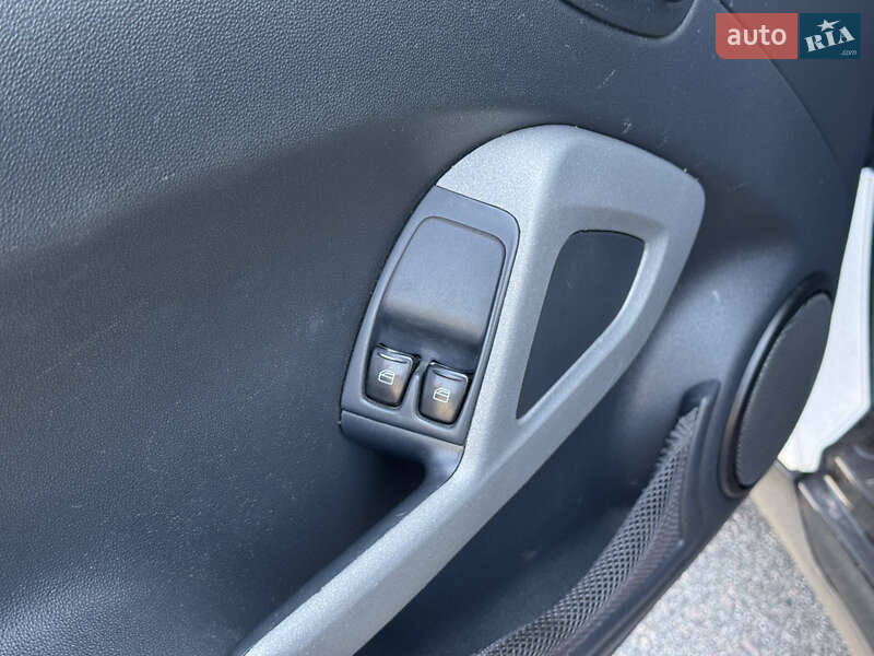 Купе Smart Fortwo 2011 в Киеве фото 9 Купе Smart Fortwo 2011 в Киеве