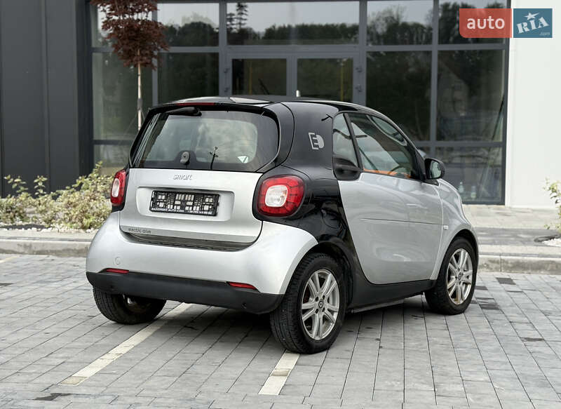 Купе Smart Fortwo 2017 в Городке