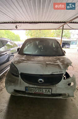 Купе Smart Fortwo 2017 в 
