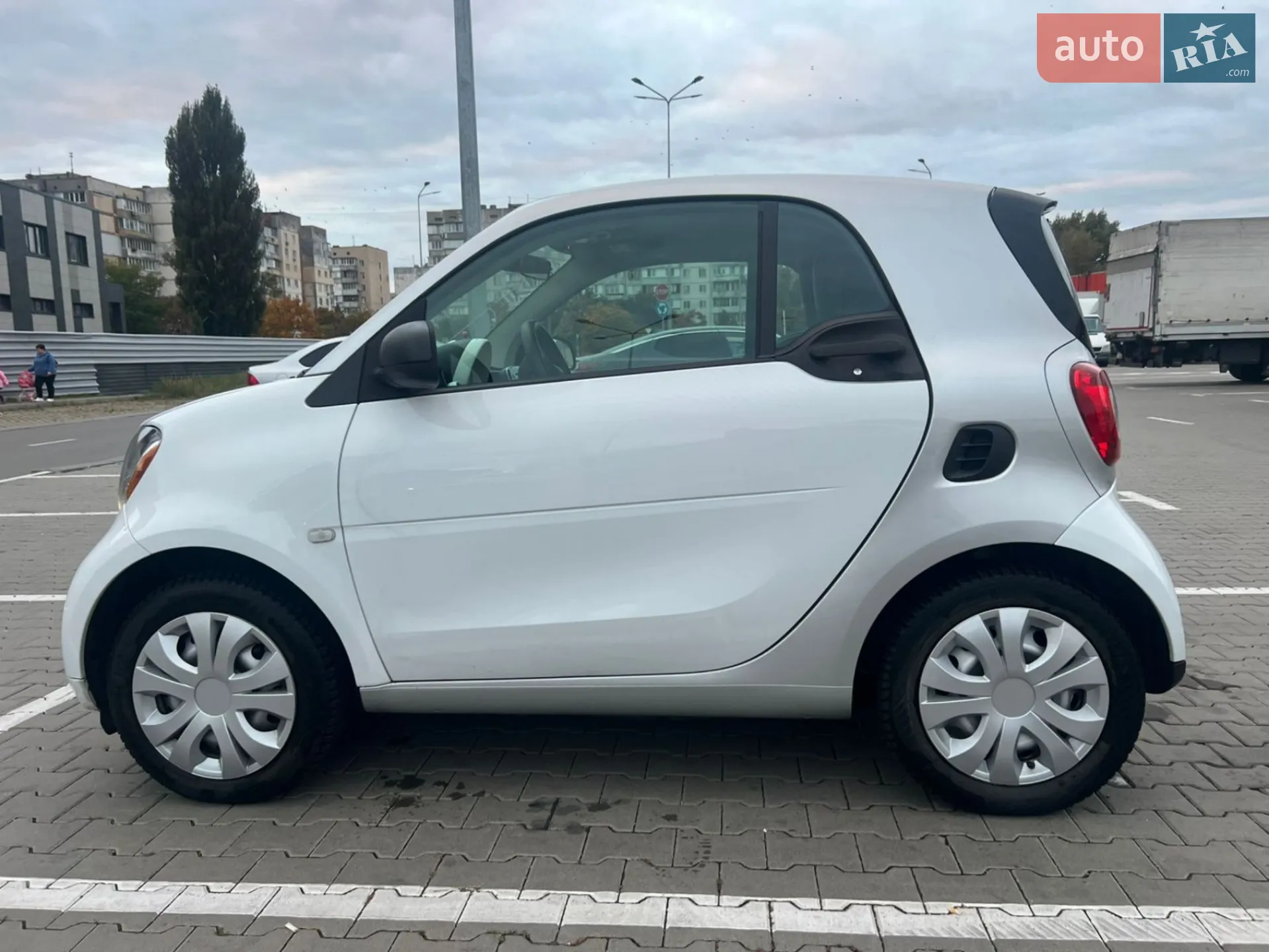 2016 Smart Fortwo - мініатюра 10