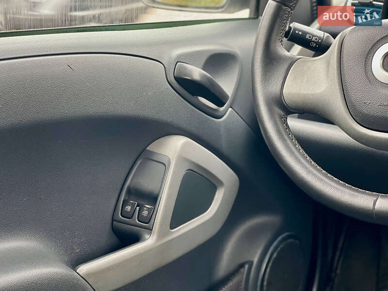 Купе Smart Fortwo 2013 в Києві фото 11 Купе Smart Fortwo 2013 в Києві