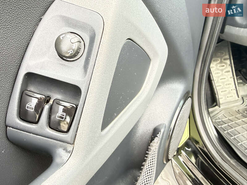 Купе Smart Fortwo 2011 в Киеве фото 53 Купе Smart Fortwo 2011 в Киеве