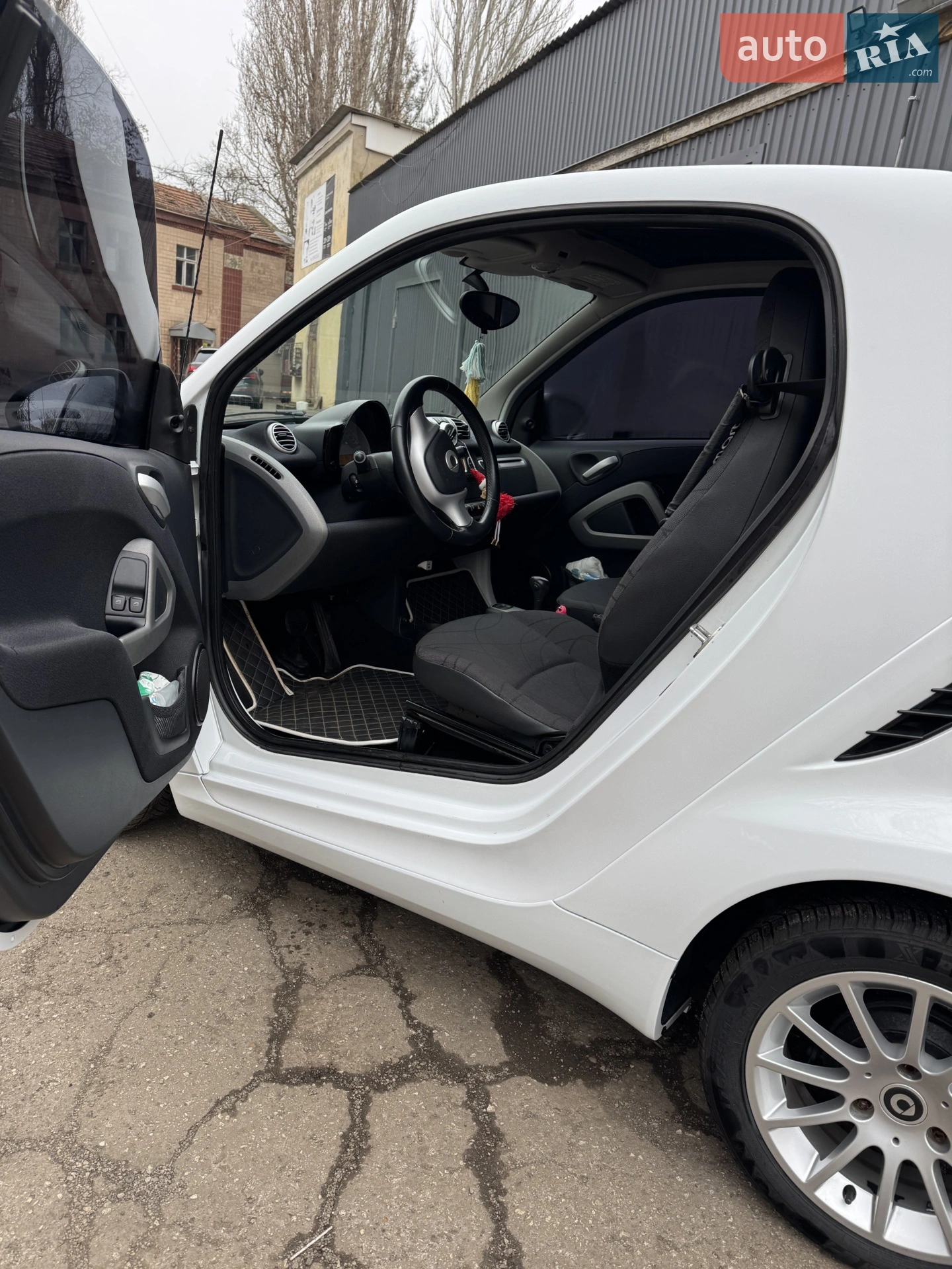 2011 Smart Fortwo - мініатюра 3
