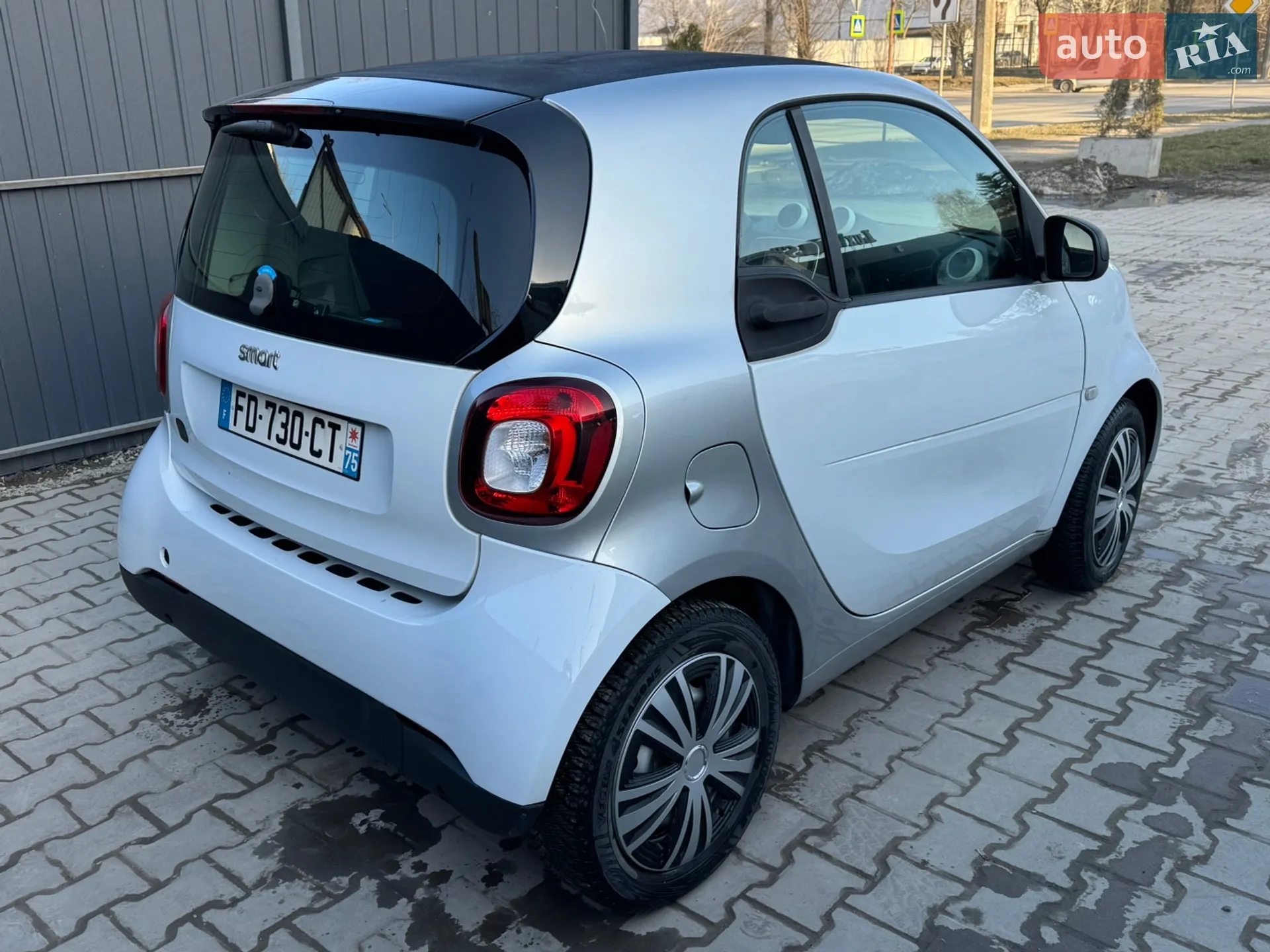 2018 Smart Fortwo - мініатюра 22
