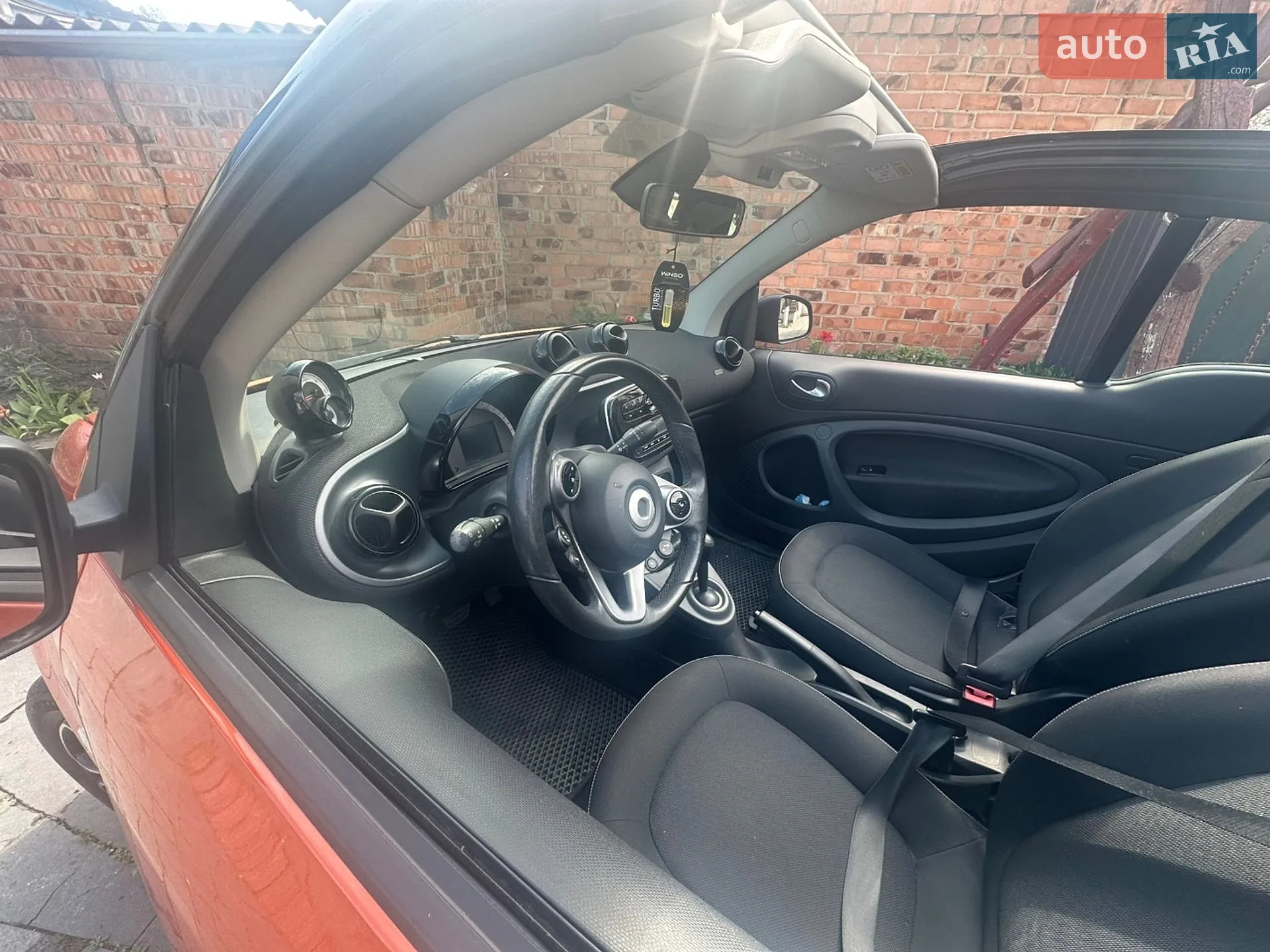 2018 Smart Fortwo - мініатюра 12